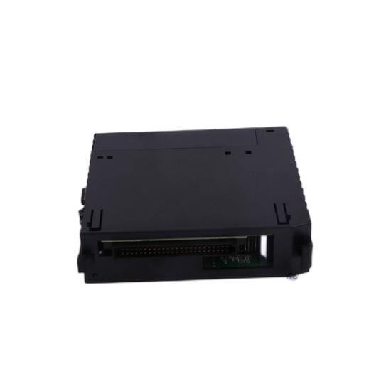 GE IC693PWR330J  High Capacity Power Supply