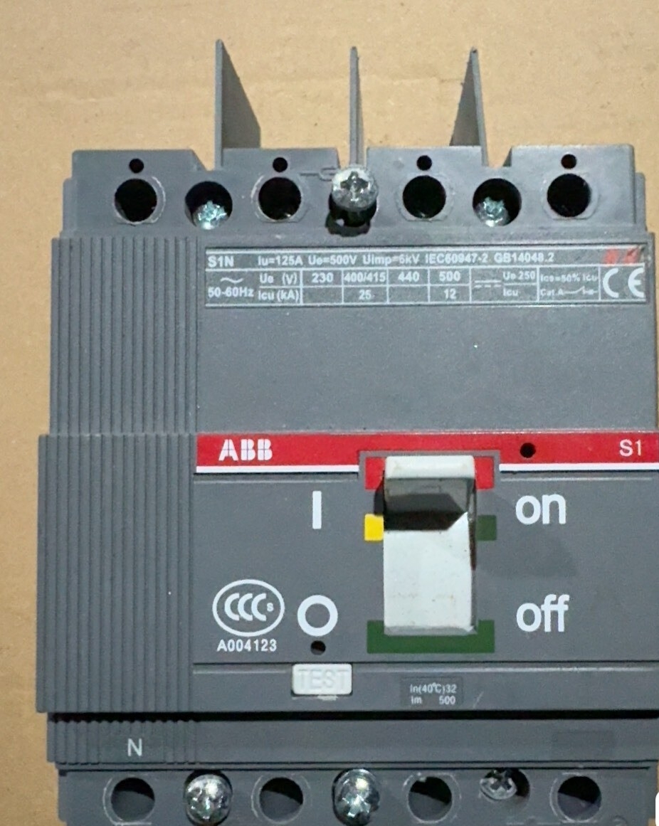 1777297162499729.jpg ABB circuit breakers.jpg
